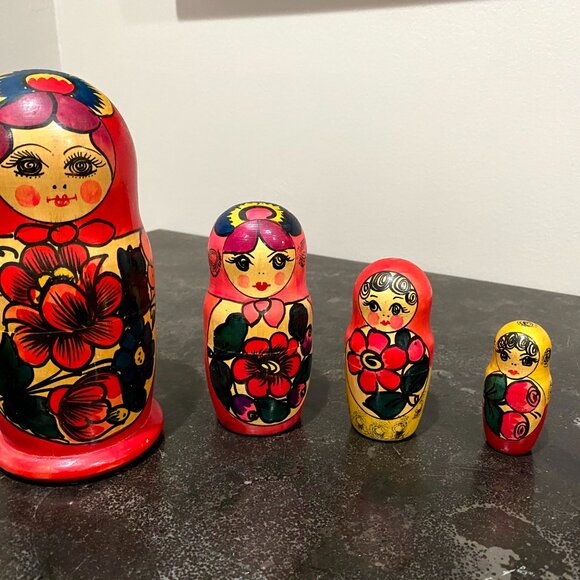 Matryoshka, set of 5 Russian Nesting Dolls - Picture 2 of 2